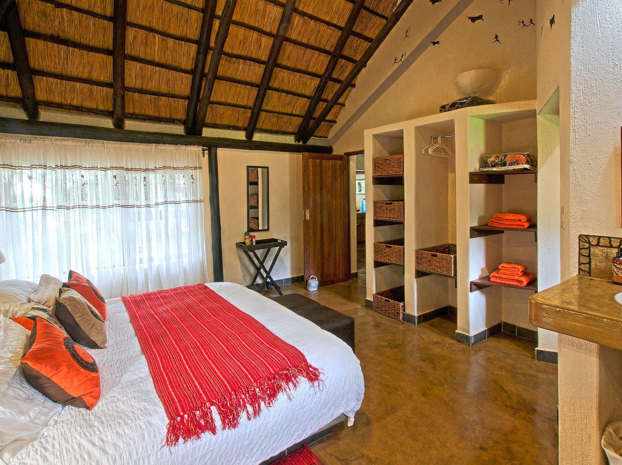 Raptor Retreat Game Lodge Hoedspruit Eksteriør billede